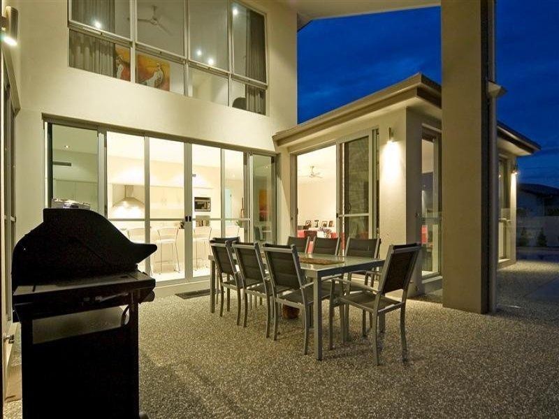 2838 Wylarah Way, Hope Island QLD 4212