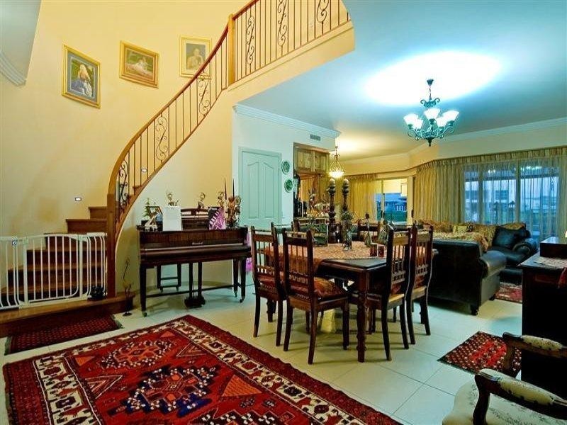 2639 Yanderra Close, Hope Island QLD 4212