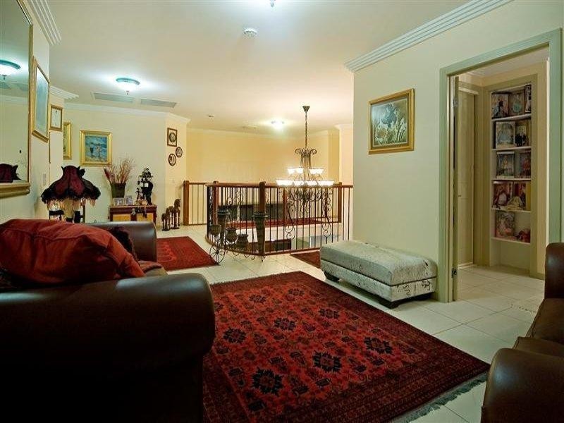 2639 Yanderra Close, Hope Island QLD 4212