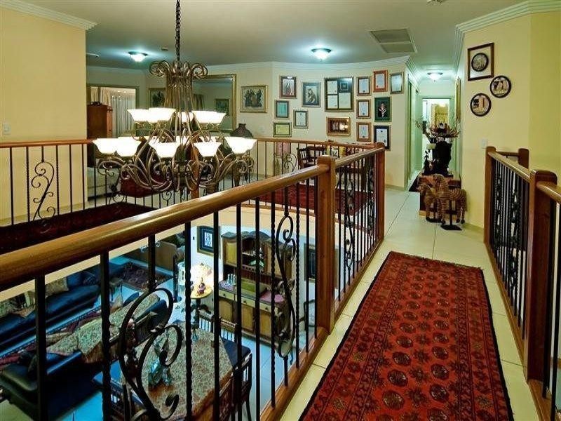 2639 Yanderra Close, Hope Island QLD 4212