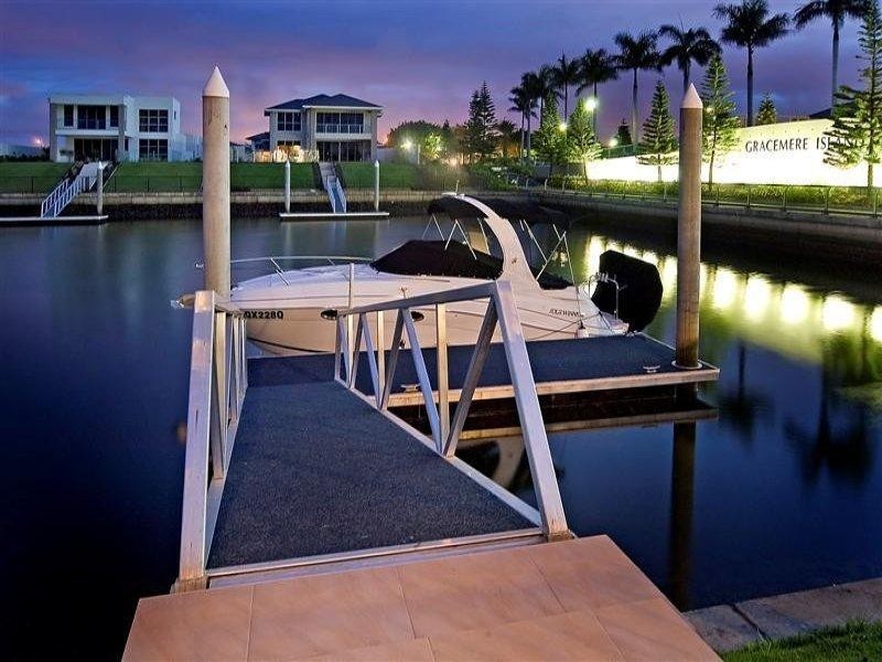 2639 Yanderra Close, Hope Island QLD 4212