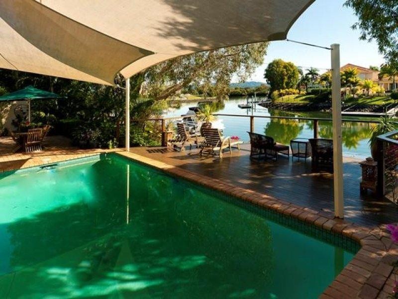 1035 Rosebank Way, Hope Island QLD 4212