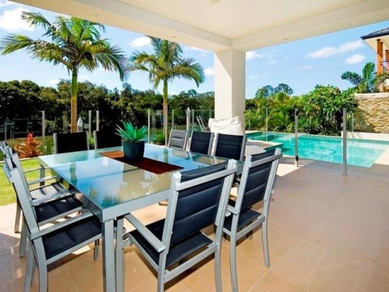 2504 Cressbrook Drive, Hope Island QLD 4212