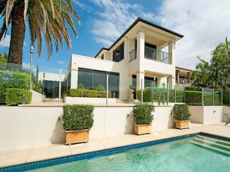 2344 Cressbrook Drive, Hope Island QLD 4212