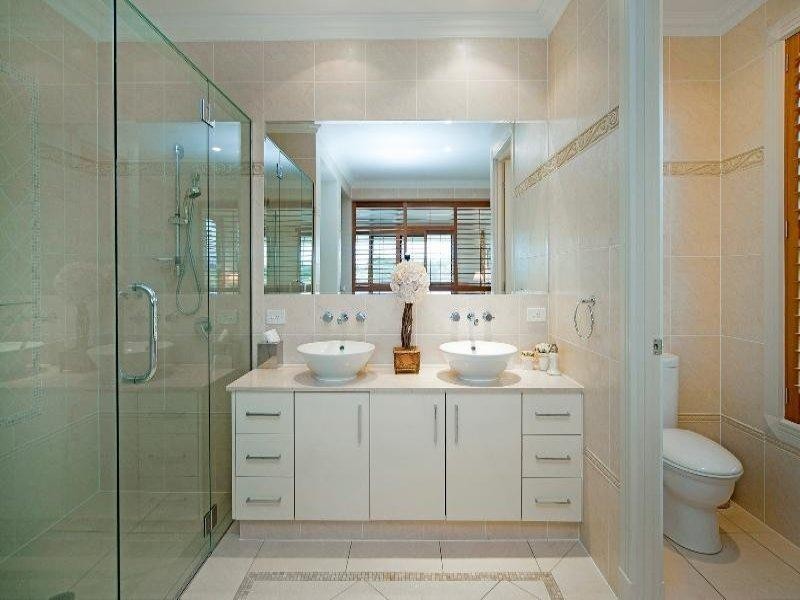 2344 Cressbrook Drive, Hope Island QLD 4212