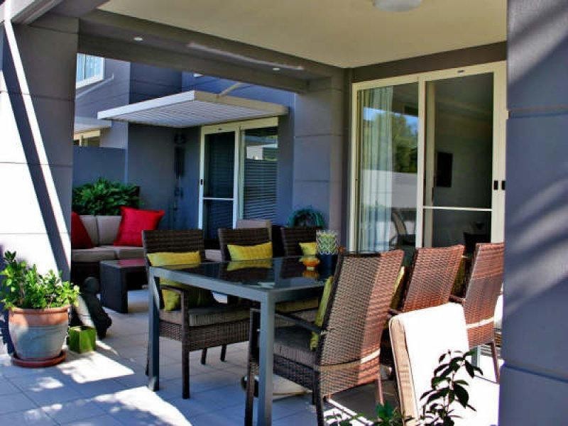 8424 Magnolia Drive East, Hope Island QLD 4212