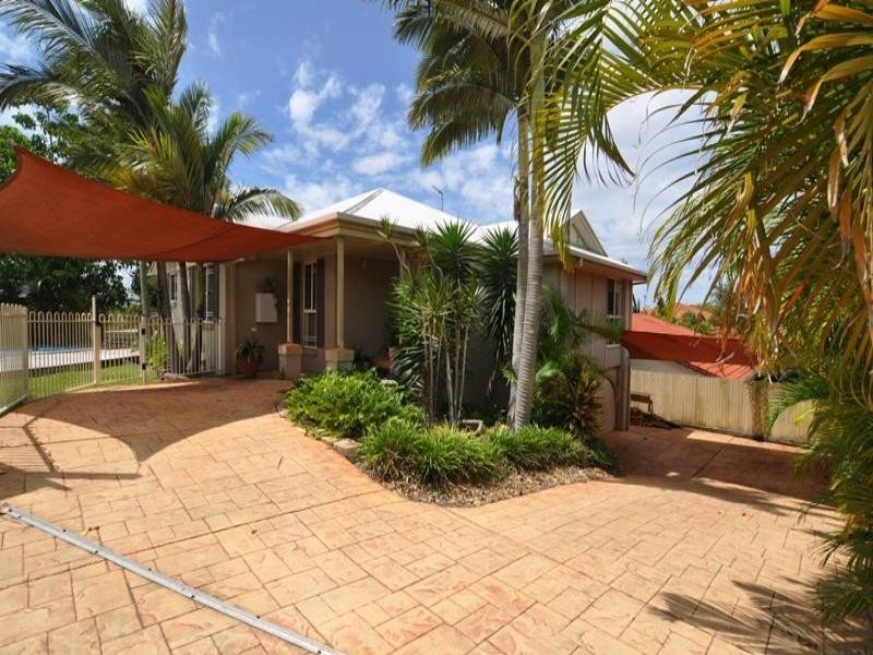 32 Monterey Keys Drive, Helensvale QLD 4212