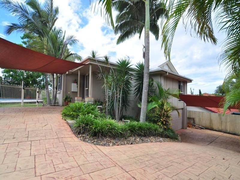 32 Monterey Keys Drive, Helensvale QLD 4212