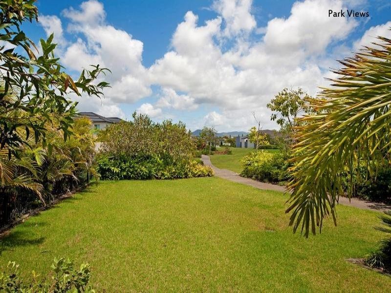 2858 Virginia Drive, Hope Island QLD 4212
