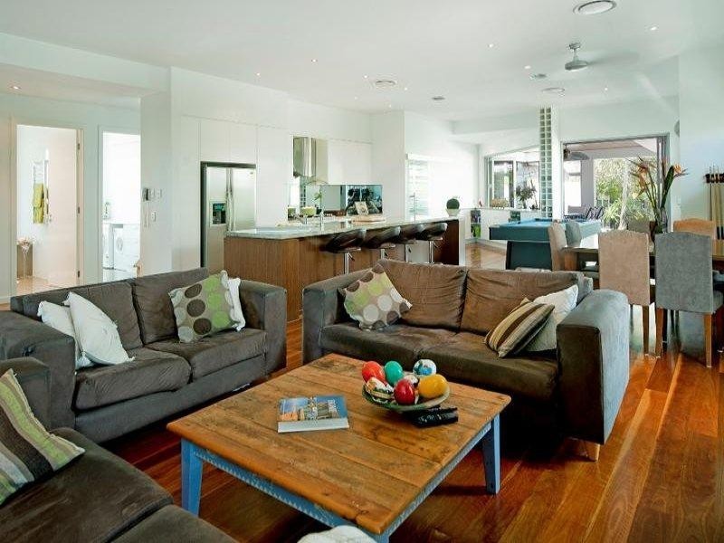 2858 Virginia Drive, Hope Island QLD 4212