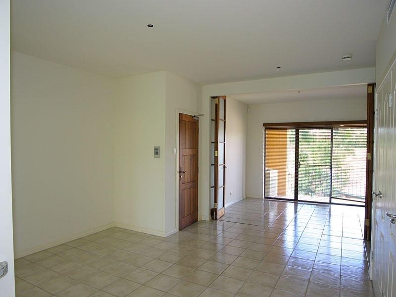 3277 The Palladian Drive, Hope Island QLD 4212