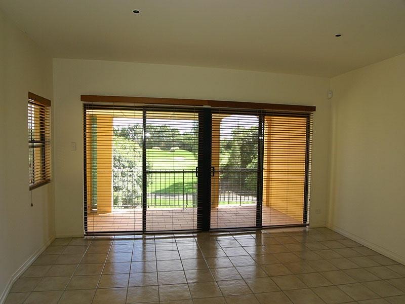 3277 The Palladian Drive, Hope Island QLD 4212