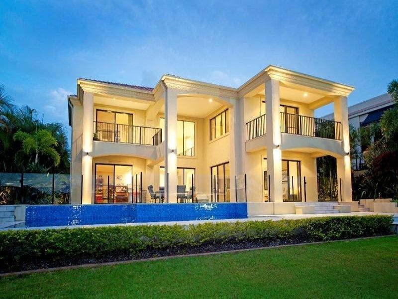 1670 Riverdale Drive, Hope Island QLD 4212