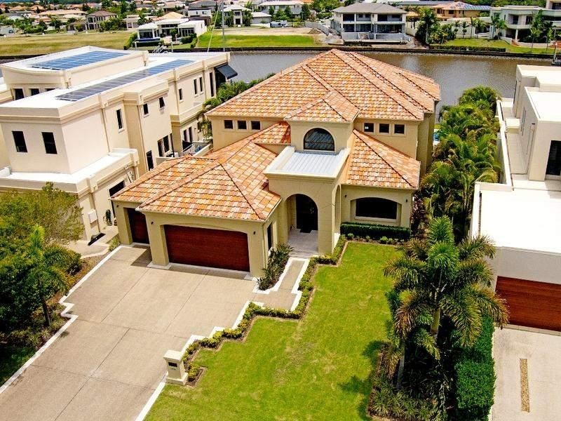 1670 Riverdale Drive, Hope Island QLD 4212