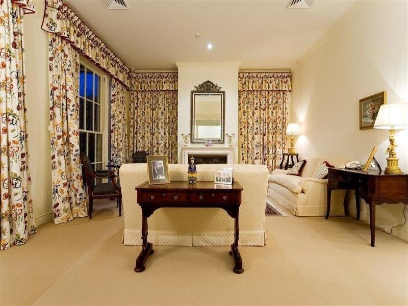 1117 Beechwood Drive, Hope Island QLD 4212