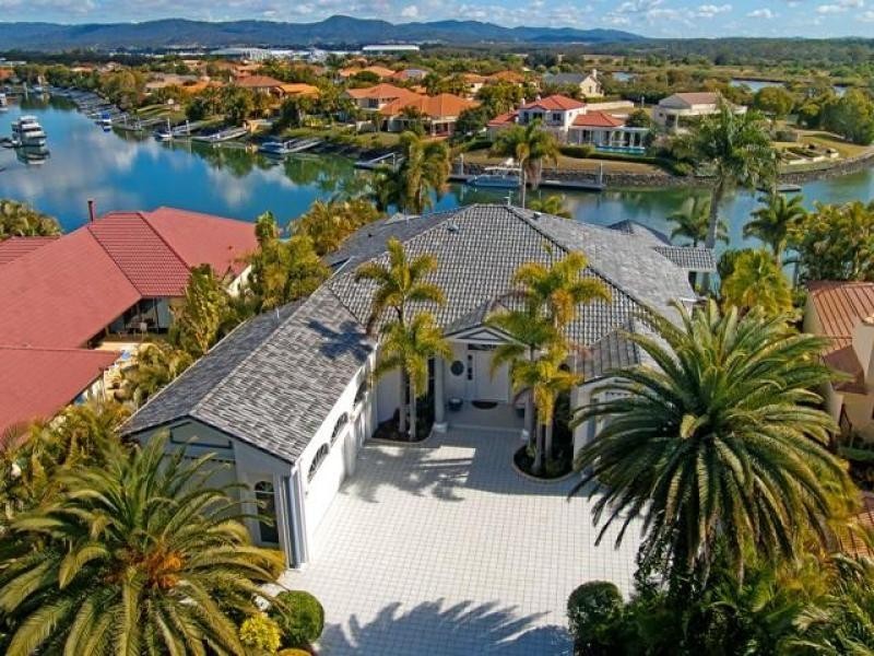 1040 Rosebank Way, Hope Island QLD 4212