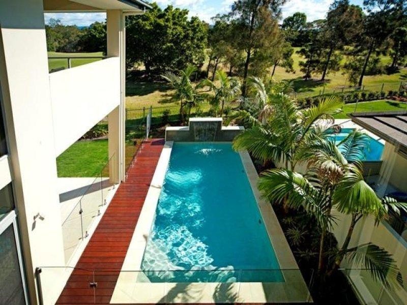 9102 Peter Senior Drive, Hope Island QLD 4212