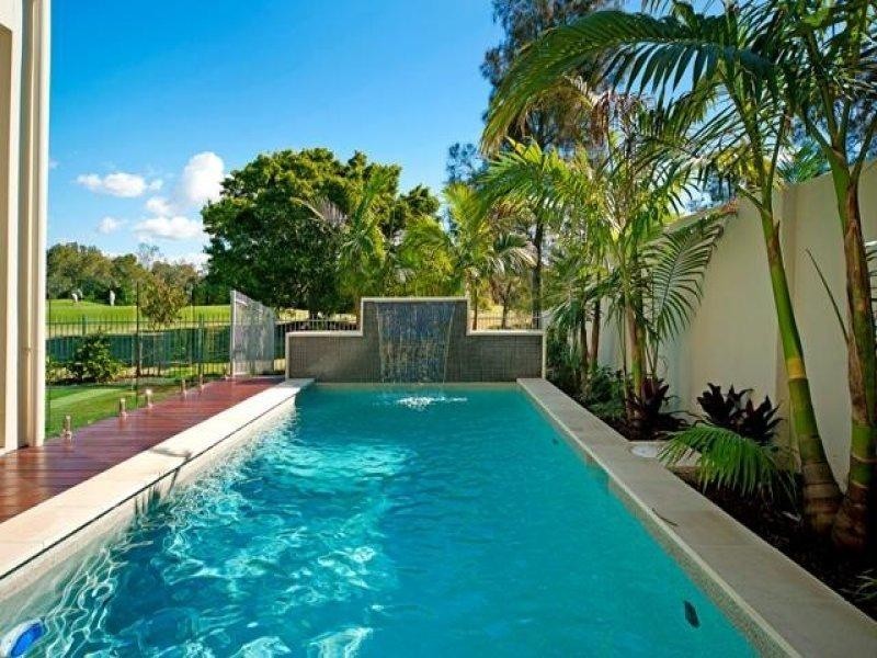 9102 Peter Senior Drive, Hope Island QLD 4212