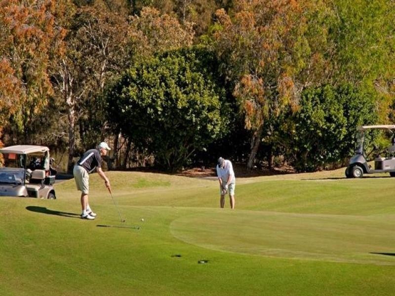 9102 Peter Senior Drive, Hope Island QLD 4212