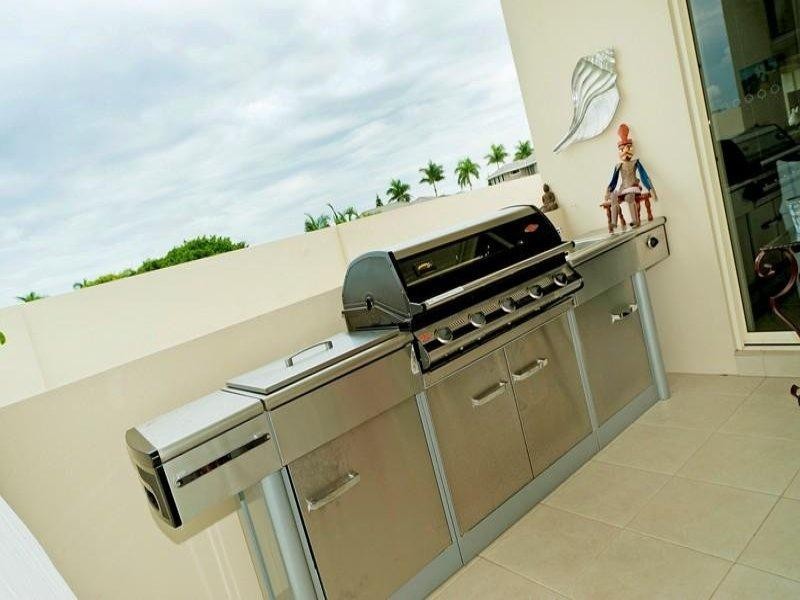 2223 Taromeo Court, Hope Island QLD 4212