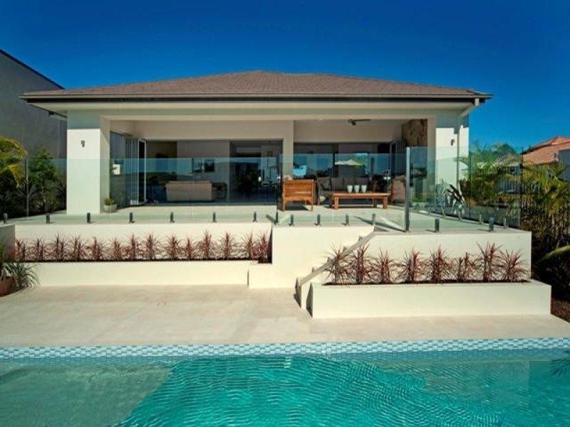 2230 Glengallon Way, Hope Island QLD 4212