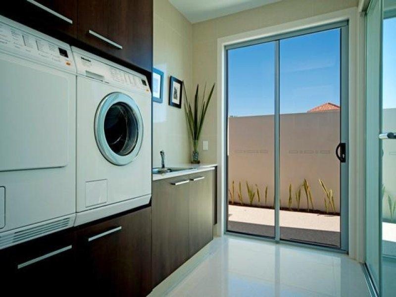 2230 Glengallon Way, Hope Island QLD 4212