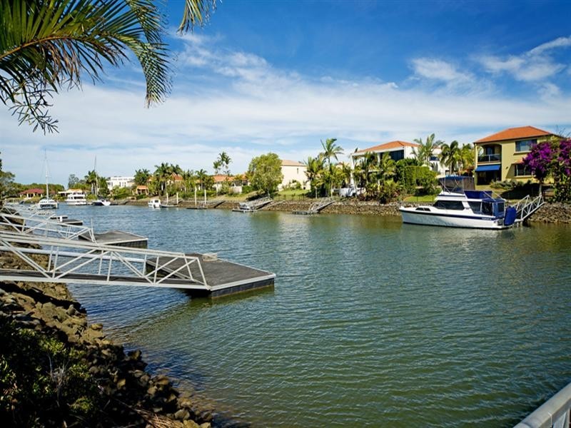 1097 Beechwood Drive, Hope Island QLD 4212