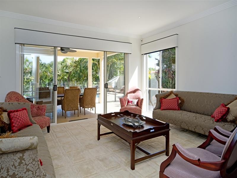 1097 Beechwood Drive, Hope Island QLD 4212