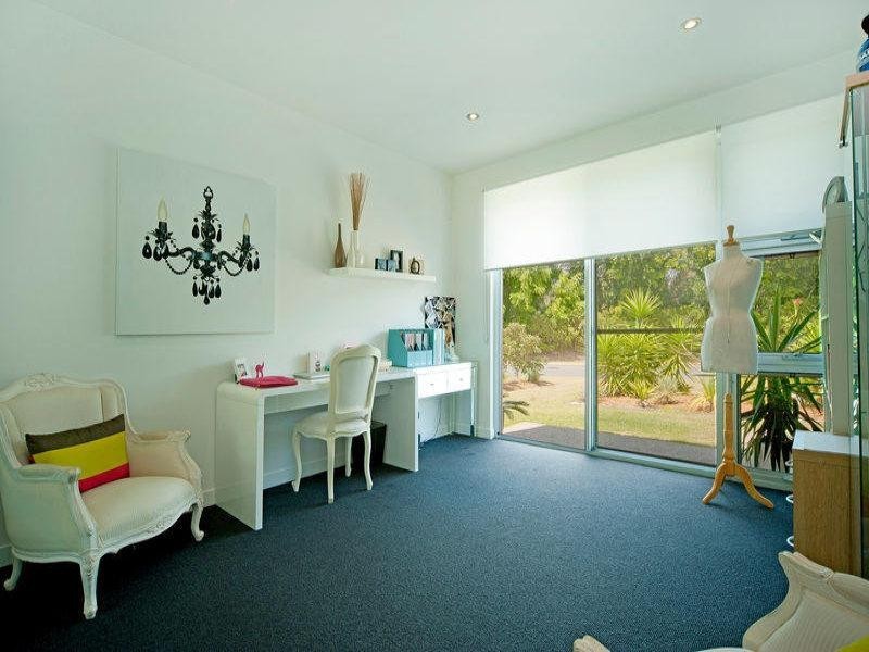 2232 Glengallon Way, Hope Island QLD 4212