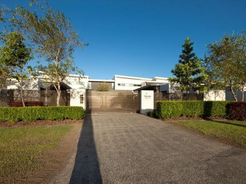 7512 Springfield Drive, Hope Island QLD 4212