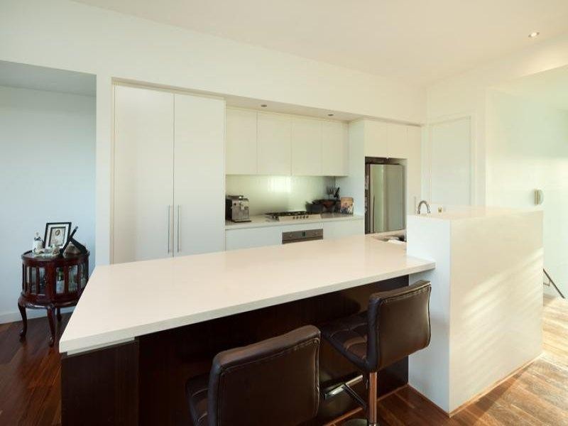 7512 Springfield Drive, Hope Island QLD 4212