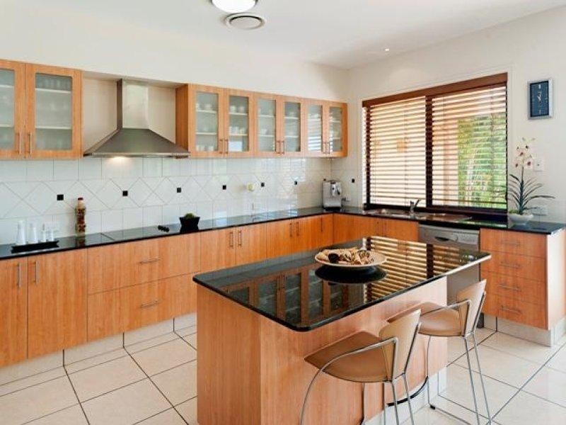 518 Oyster Cove Promenade, Helensvale QLD 4212