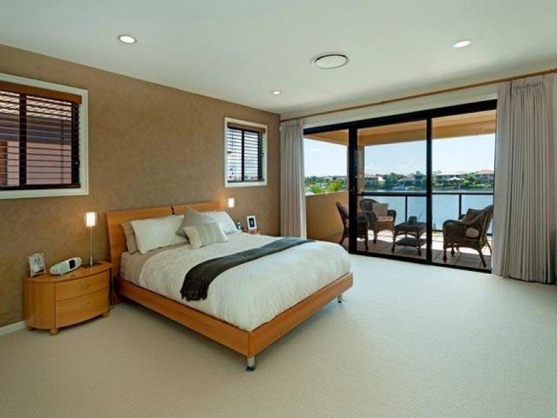 518 Oyster Cove Promenade, Helensvale QLD 4212