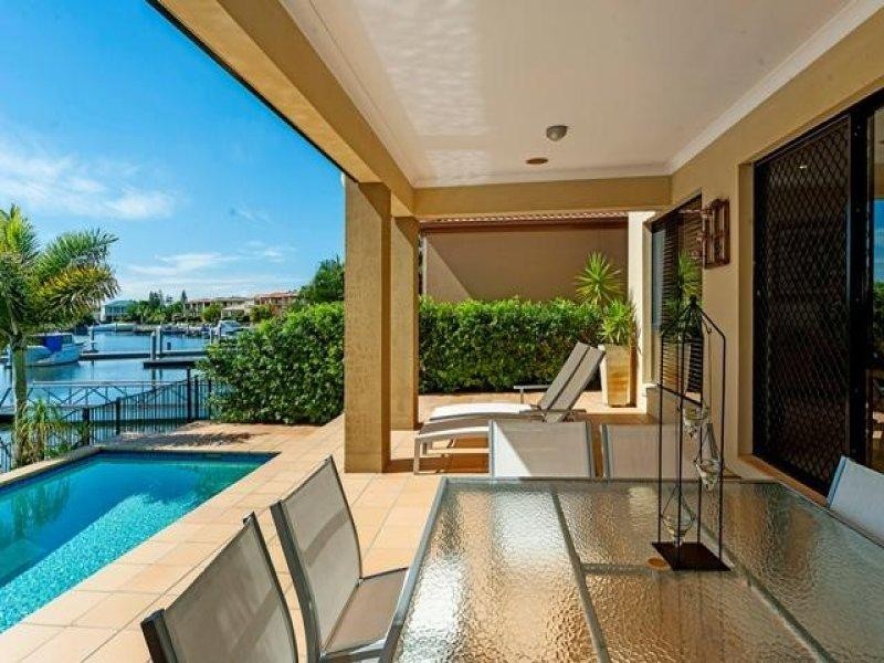 518 Oyster Cove Promenade, Helensvale QLD 4212