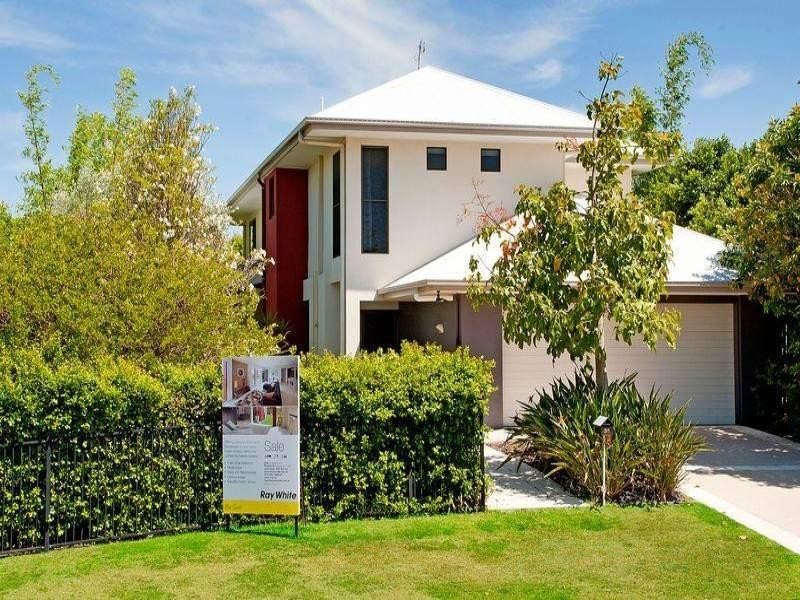 35 Mellum Circuit, Pacific Pines QLD 4211