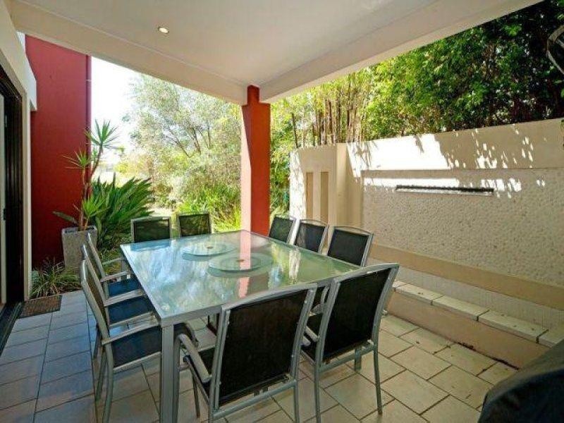 35 Mellum Circuit, Pacific Pines QLD 4211