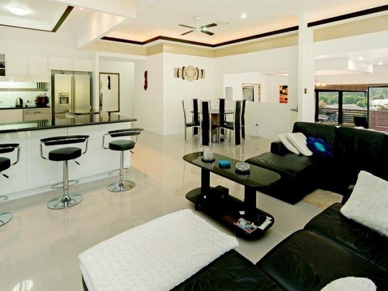 10 Greenacre Way, Maudsland QLD 4210