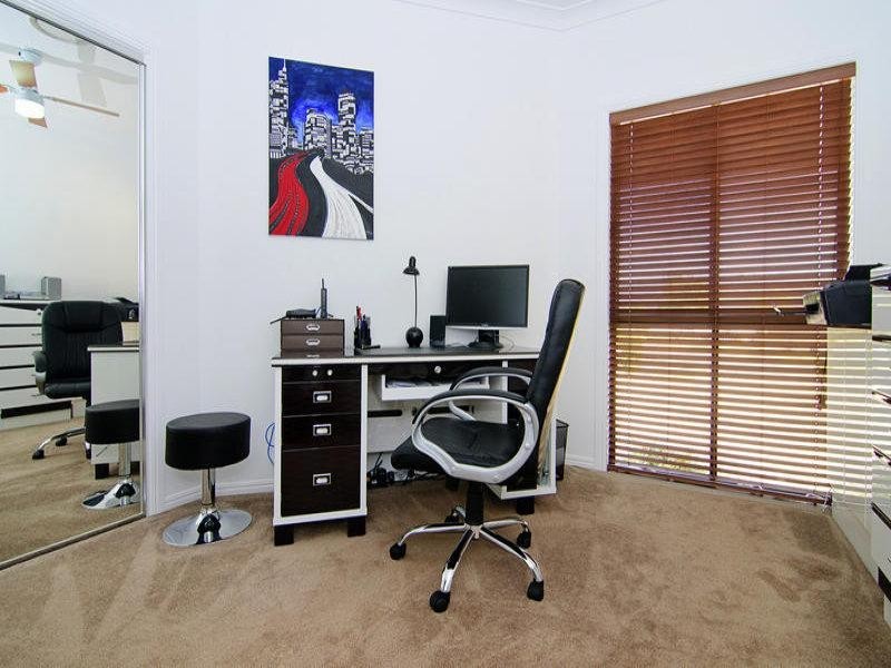 10 Greenacre Way, Maudsland QLD 4210