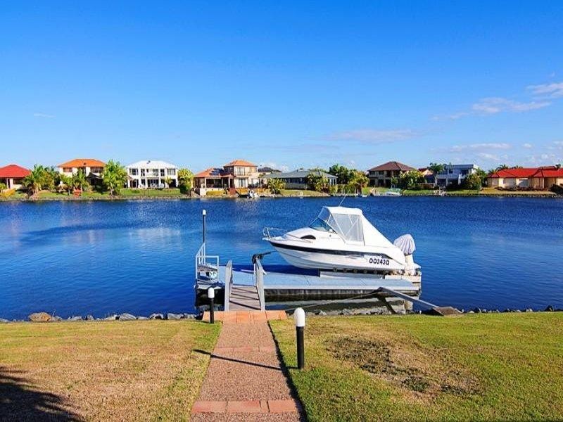 44 The Peninsula, Helensvale QLD 4212