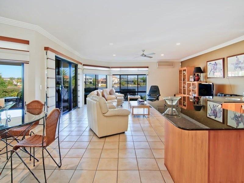 44 The Peninsula, Helensvale QLD 4212