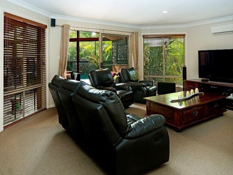 99 Monterey Keys Drive, Helensvale QLD 4212