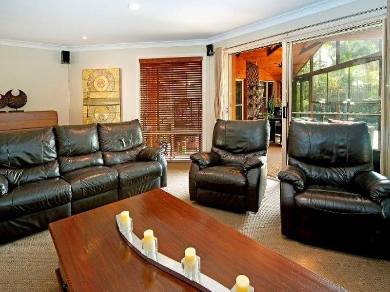 99 Monterey Keys Drive, Helensvale QLD 4212