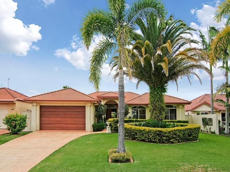 5 Parkwater Point, Helensvale QLD 4212