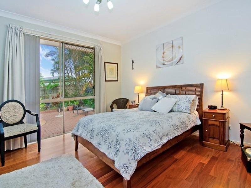 5 Parkwater Point, Helensvale QLD 4212