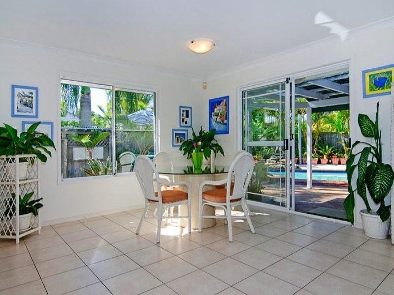 10 Glenwater Crescent, Helensvale QLD 4212