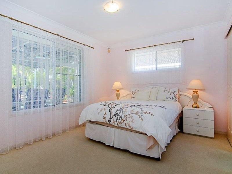 10 Glenwater Crescent, Helensvale QLD 4212