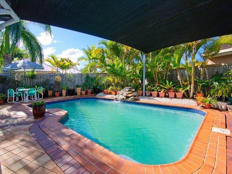 10 Glenwater Crescent, Helensvale QLD 4212