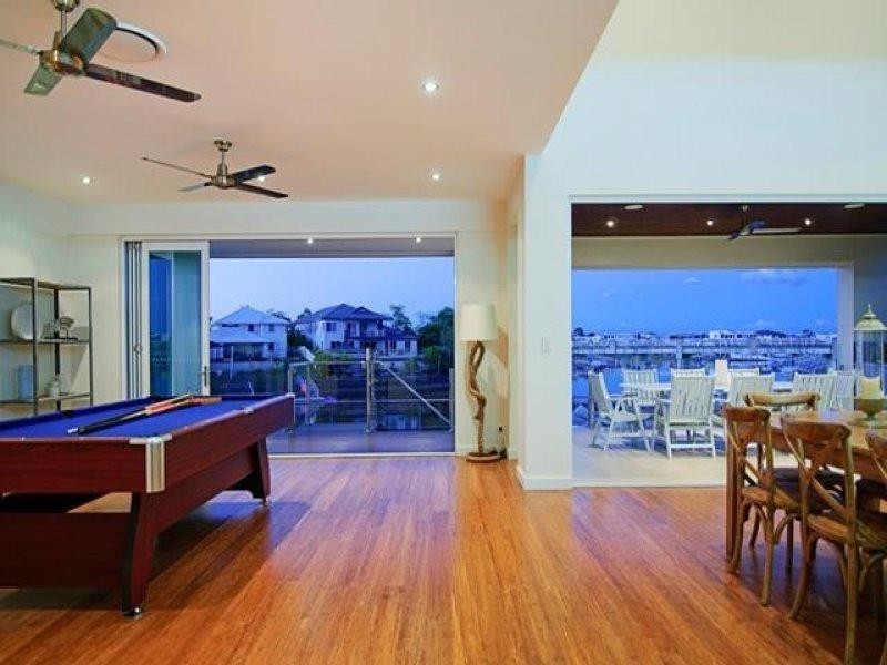 102 Southaven Drive, Helensvale QLD 4212