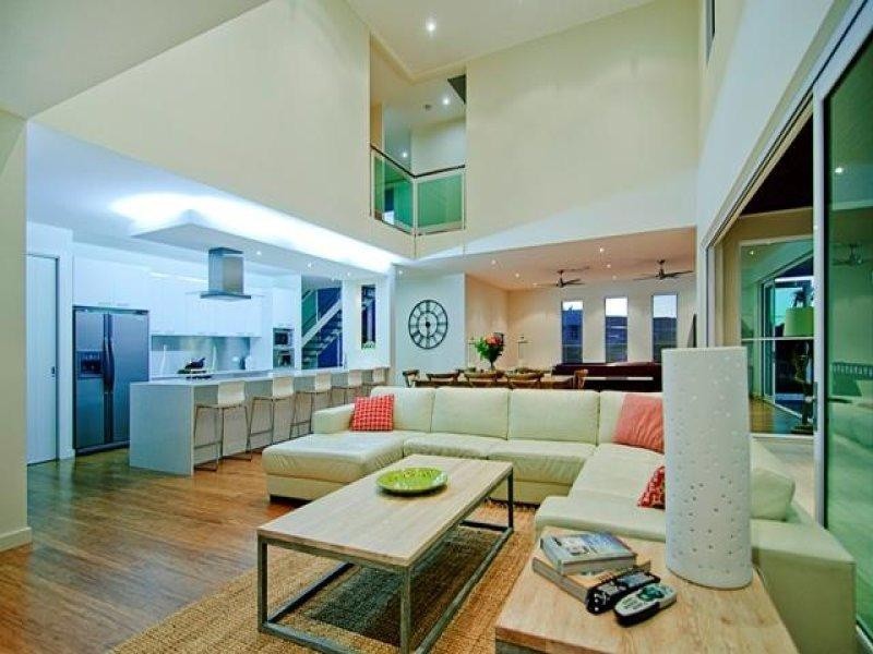 102 Southaven Drive, Helensvale QLD 4212