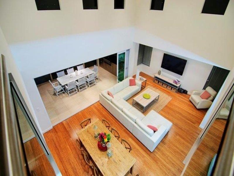 102 Southaven Drive, Helensvale QLD 4212